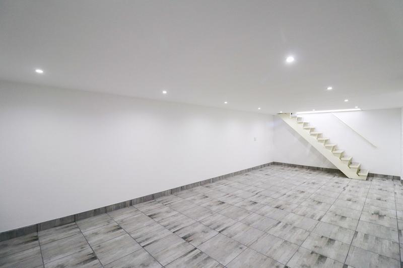 8 Bedroom Property for Sale in Reebok Western Cape